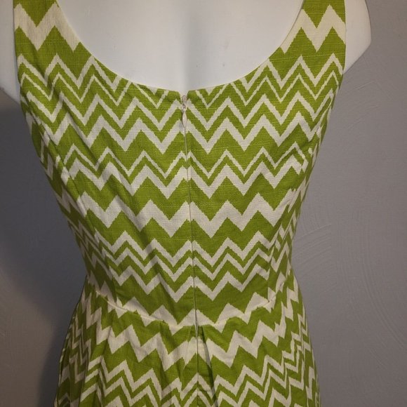 Jessica Howard, Chevron Green and White, Fit & Flare Dress, Size 10, Sleeveless - Picture 3 of 6